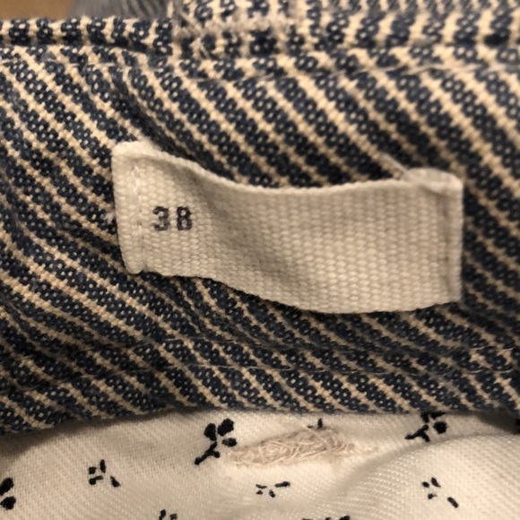 Gap Railroad Stripe 10” Shorts - Picture 8 of 9